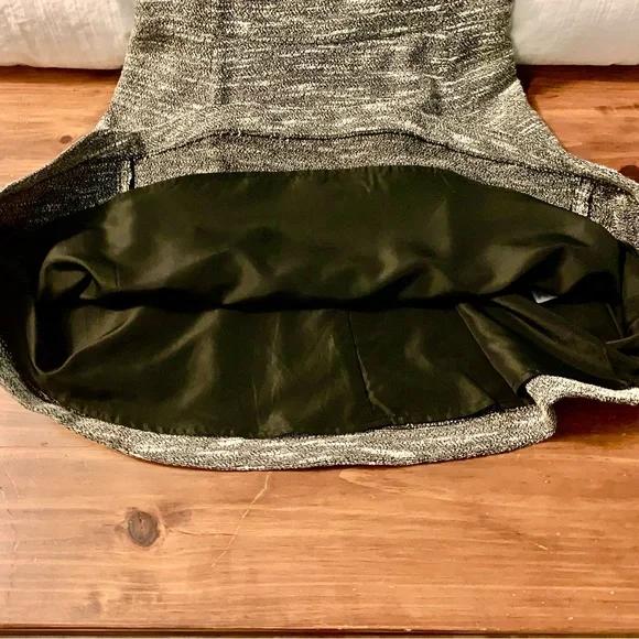 BANANA REPUBLIC black/white Dress with Leather Detail Shoulder/Collar, Size 8. - Picture 9 of 9